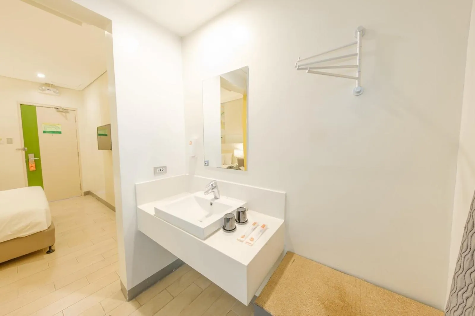 Go Hotels Lanang - Davao City 3*,